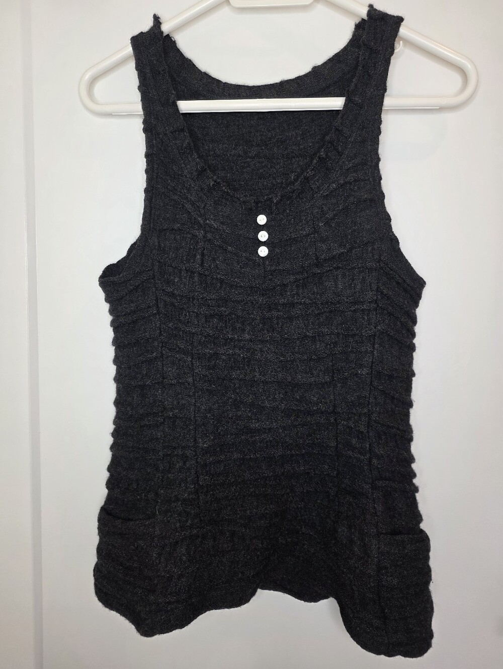 Jill McGowan 100% Wool Knit Tank Top with Button And Pocket Details SZ S